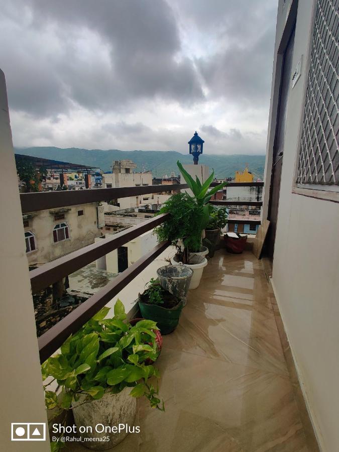 פושקאר Varah Square Guest House מראה חיצוני תמונה