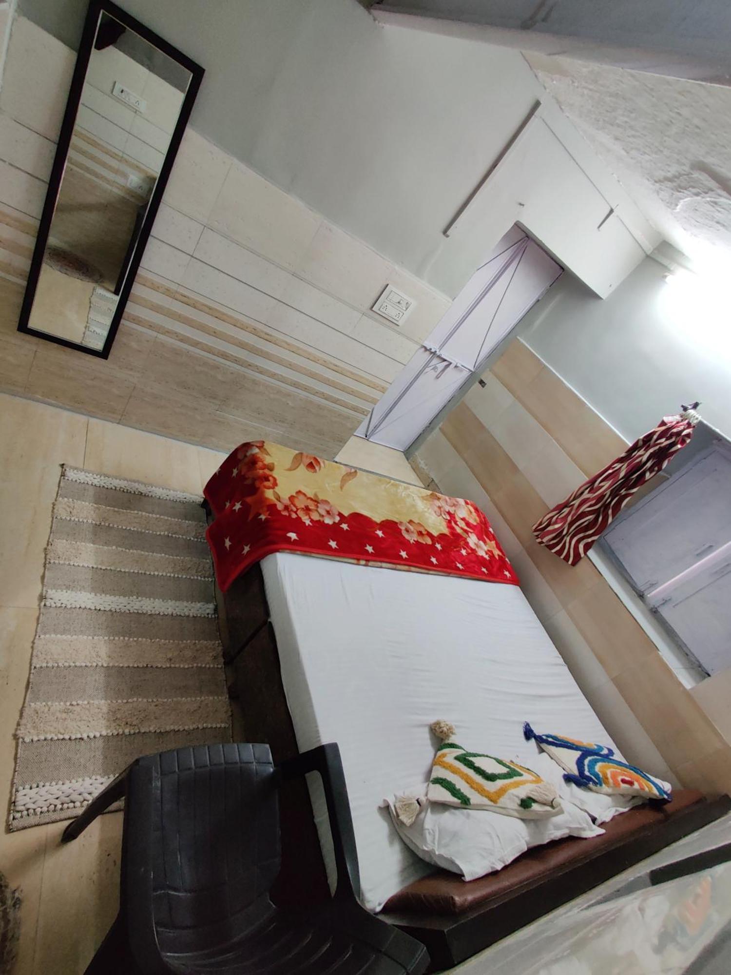 פושקאר Varah Square Guest House מראה חיצוני תמונה