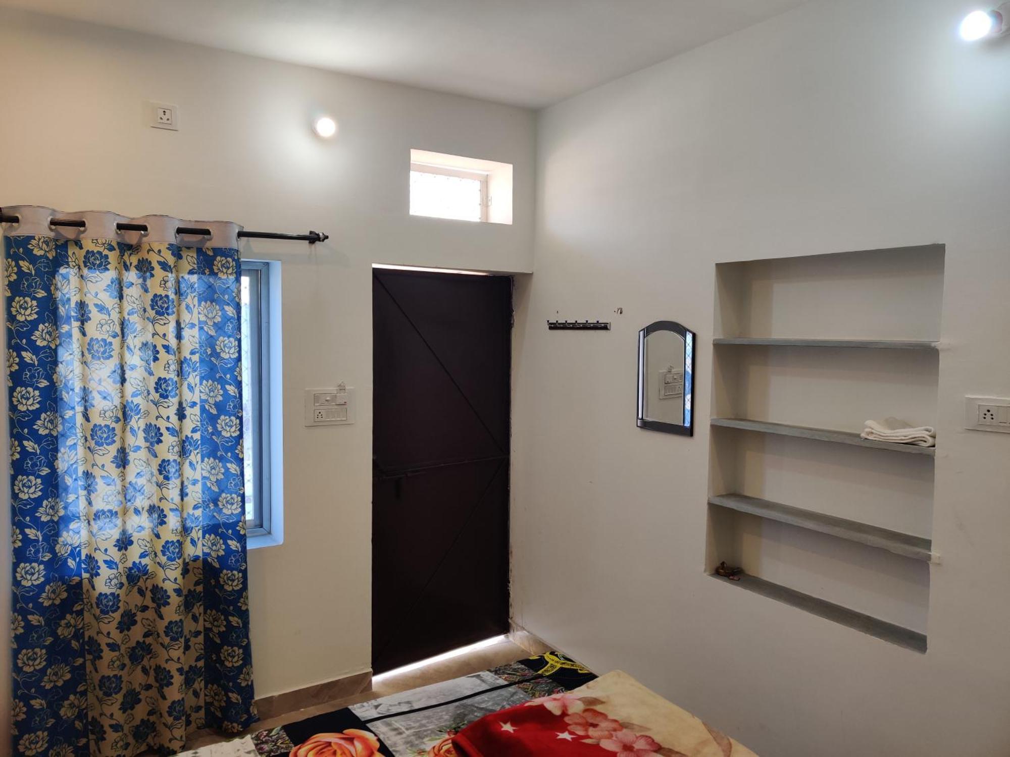 פושקאר Varah Square Guest House חדר תמונה