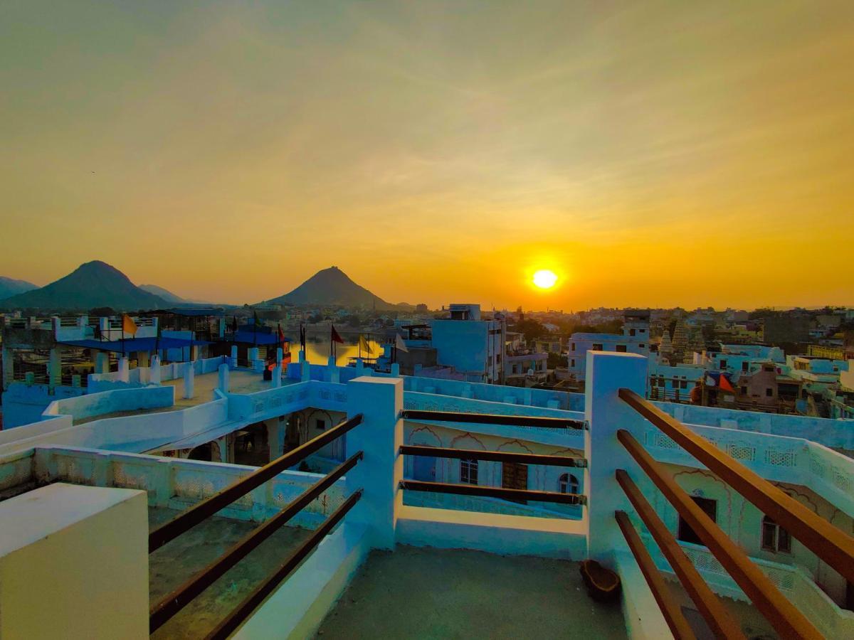פושקאר Varah Square Guest House מראה חיצוני תמונה